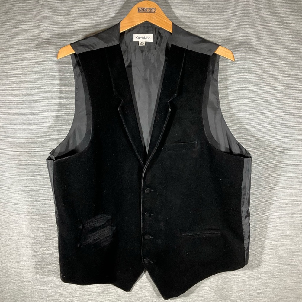 Men’s Calvin Klein Black Velvet Vest, size XL